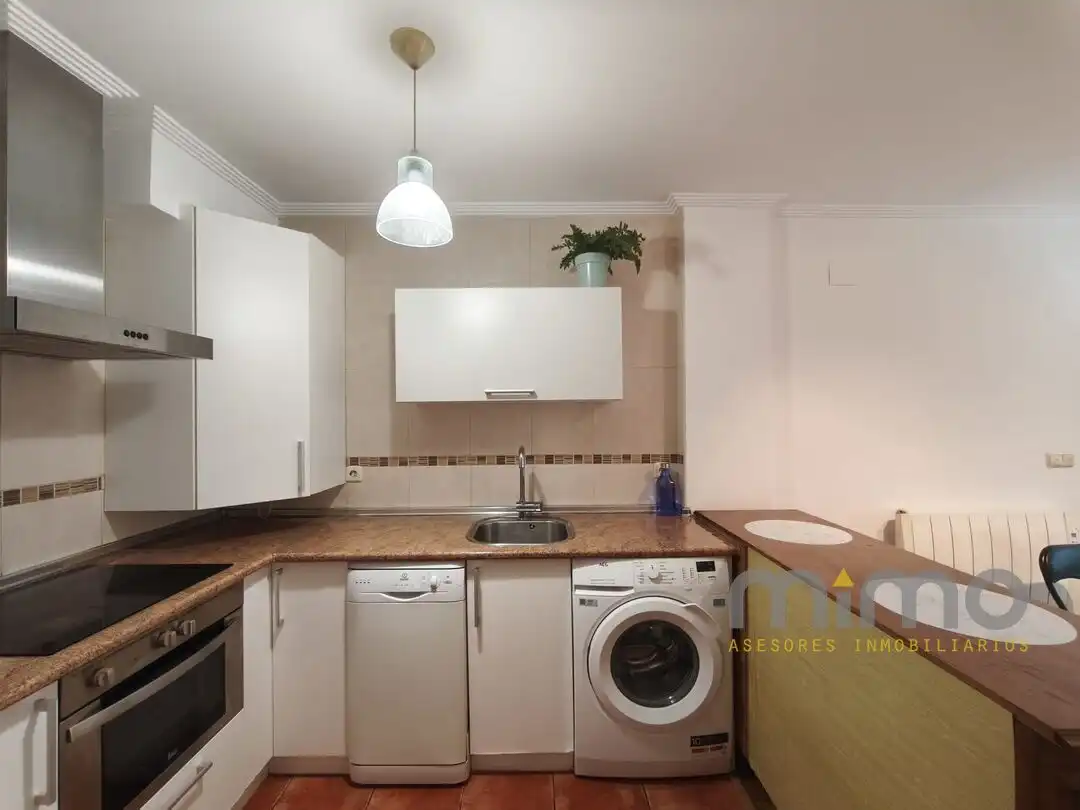 Cocina de Piso en venta en Errenteria con Calefacción, Trastero y Balcón