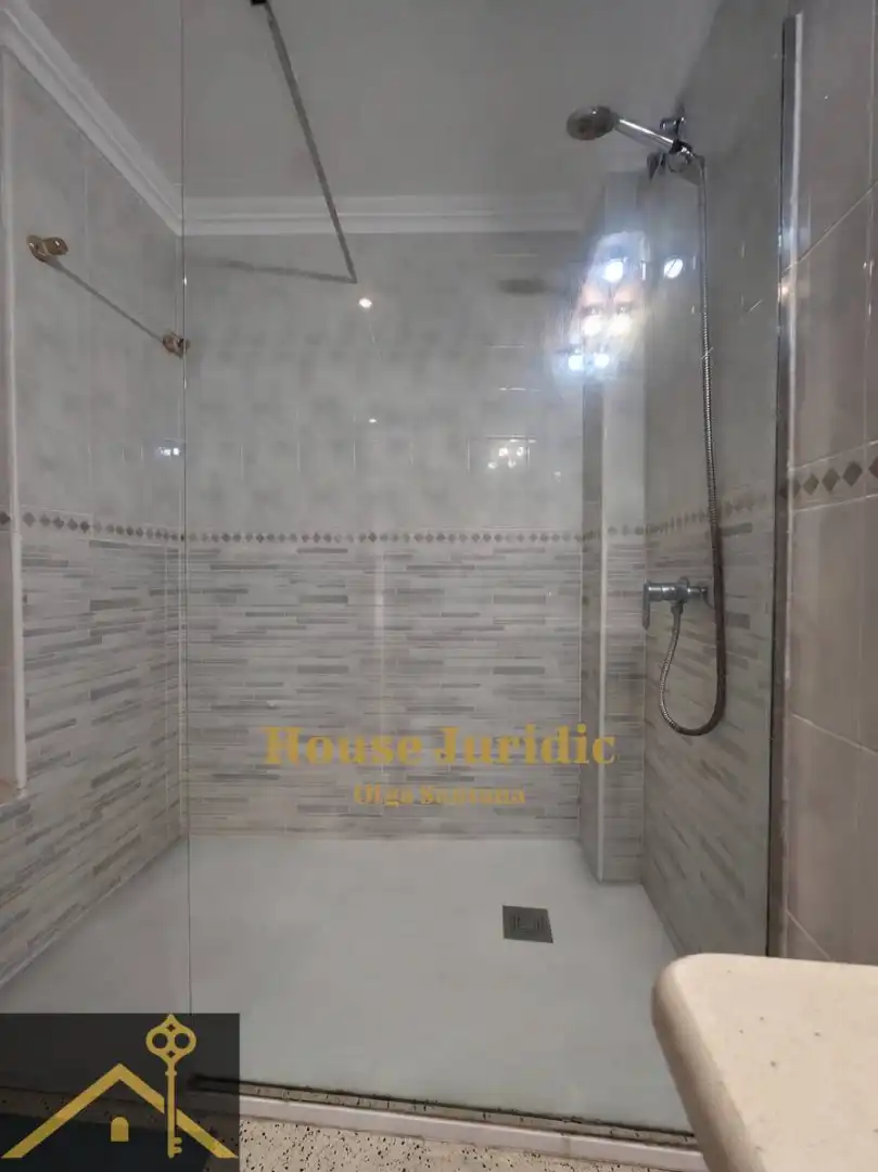 Bathroom of Attic for sale in Mataró  with Air Conditioner, Heating and Oven
