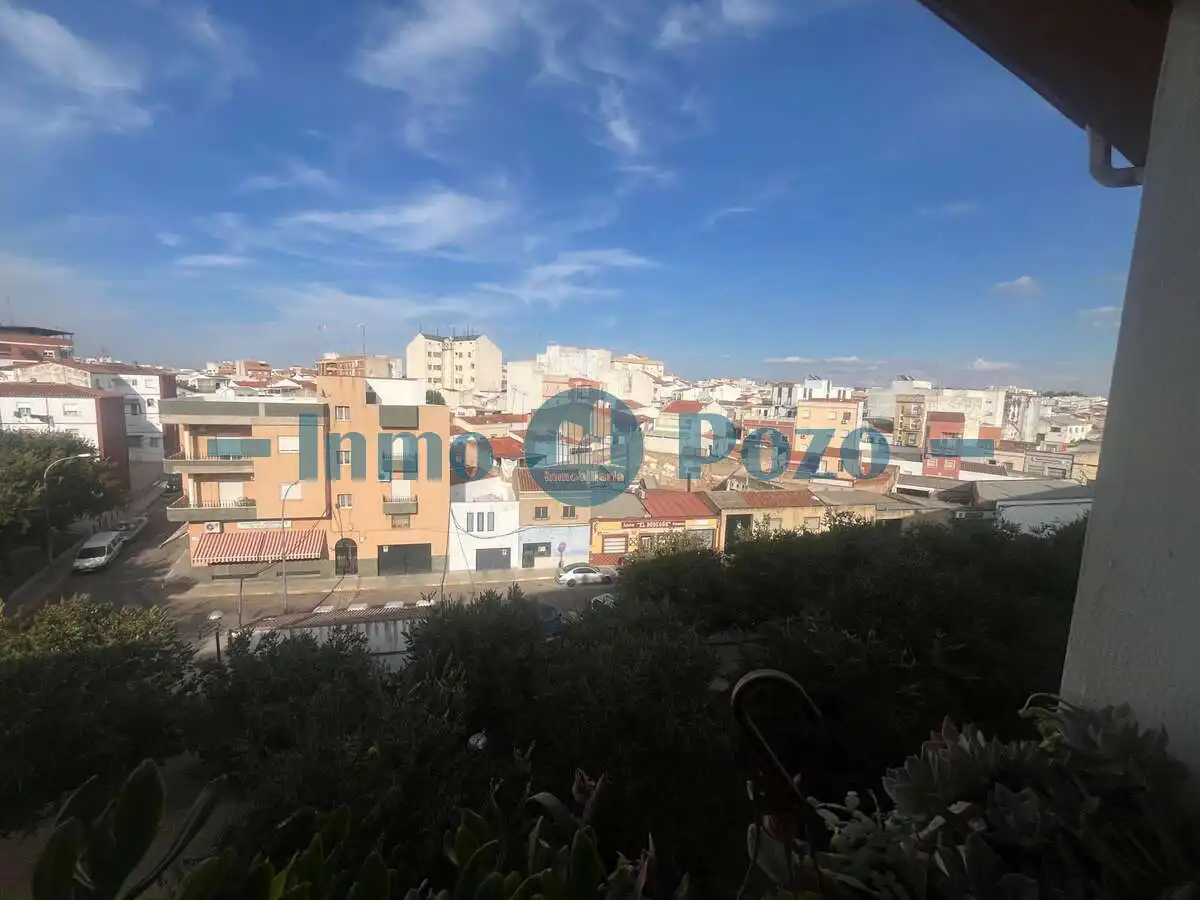 Flat with lift for sale in Almendralejo, imagen 2