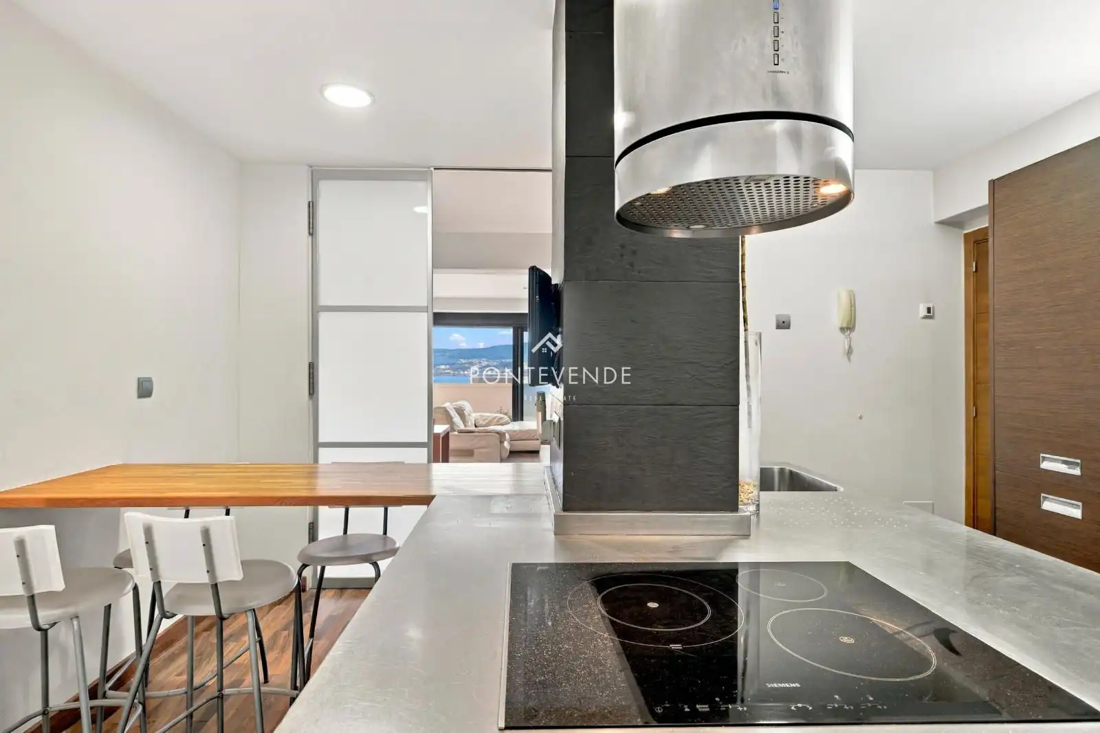 Kitchen of Flat for sale in Marín, Pontevedra