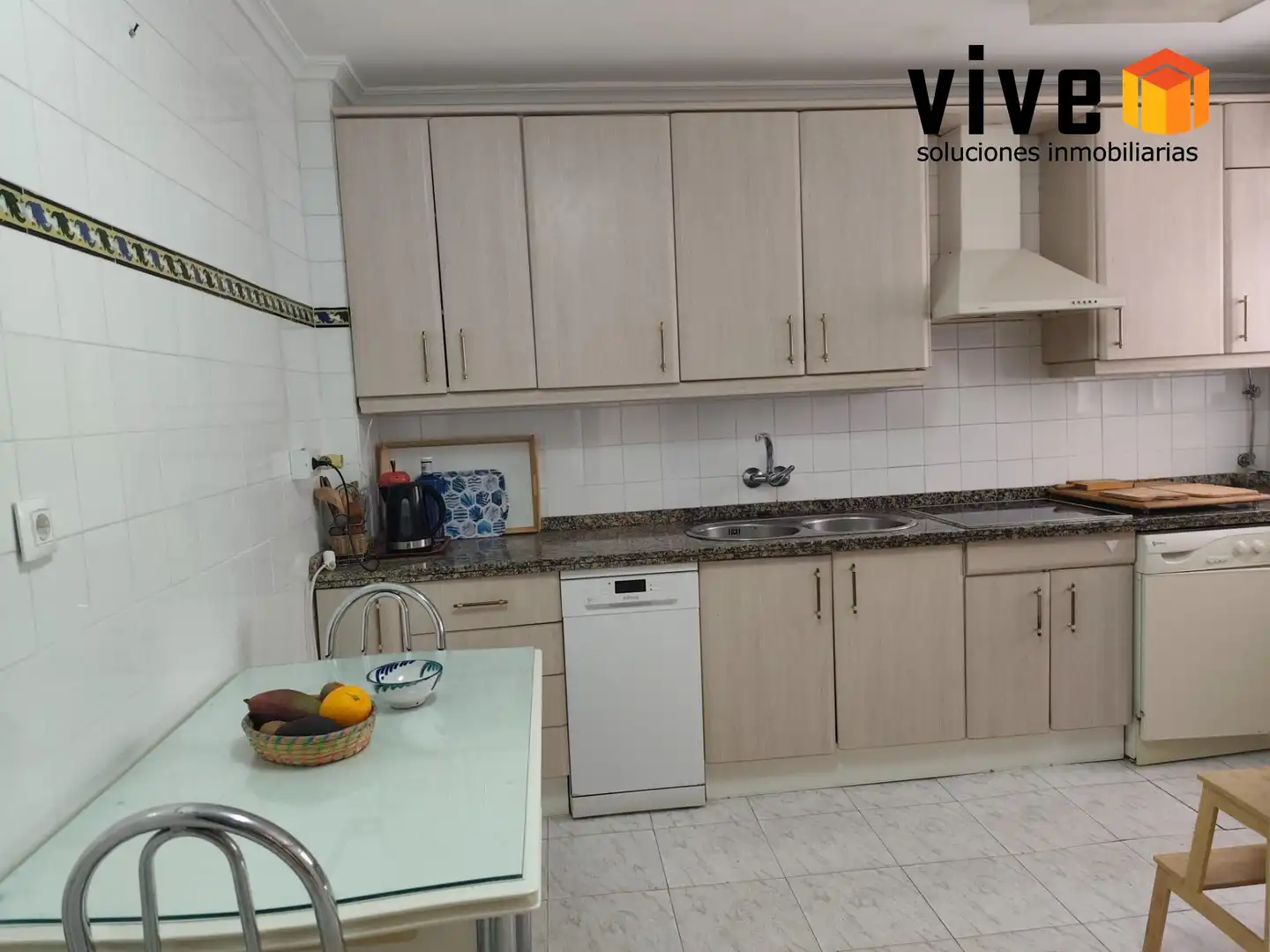 Kitchen of Flat for sale in Sevilla  with Terrace and Furnished