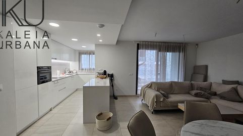 Foto 3 de Piso en venta en Calle Bailarín José Espadero, Garbinet - Parque de las Avenidas, Alicante / Alacant