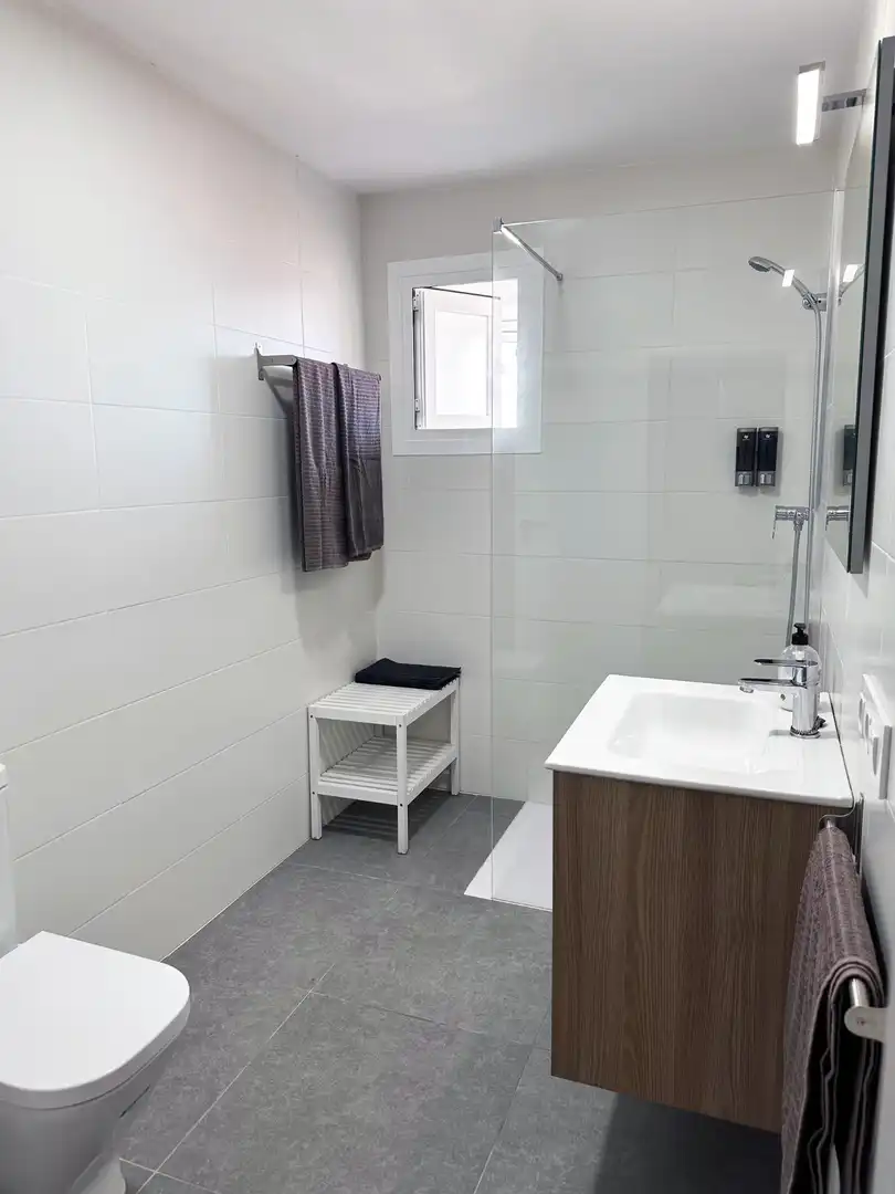 Baño de Apartamento en venta en Tavernes de la Valldigna con Terraza y Amueblado