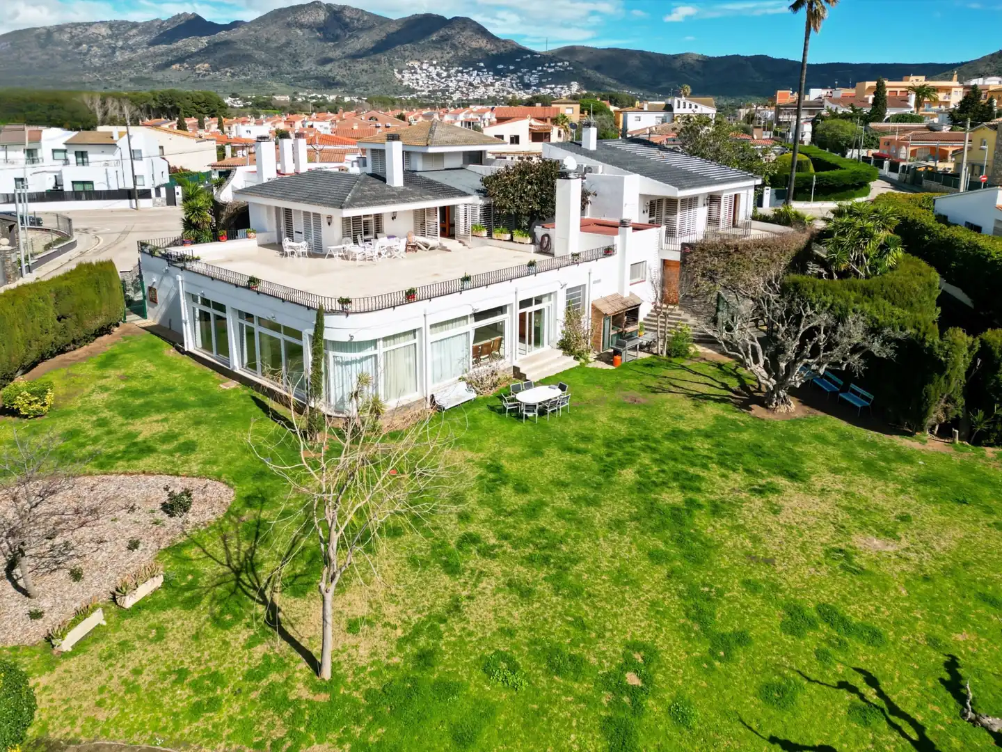 Vista exterior de Casa o chalet en venta en Roses con Aire acondicionado, Calefacción y Trastero