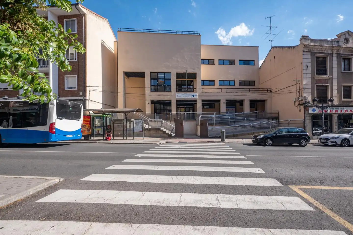 Außenansicht von Wohnung zum Verkauf in Ávila mit Klimaanlage, Parkett und Terrasse