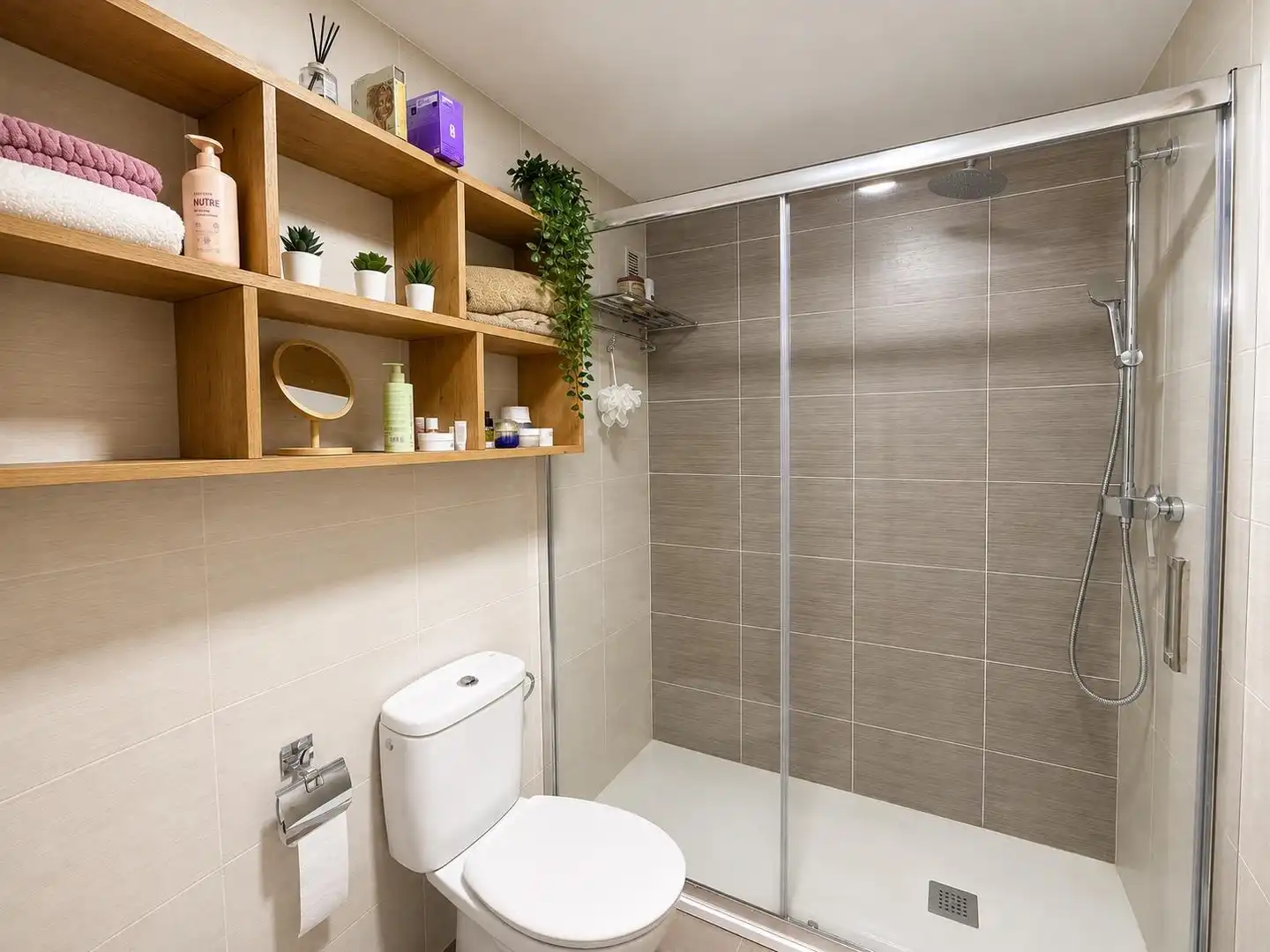 Badezimmer von Wohnung zur Miete in Valencia mit Klimaanlage, Heizung und Balkon