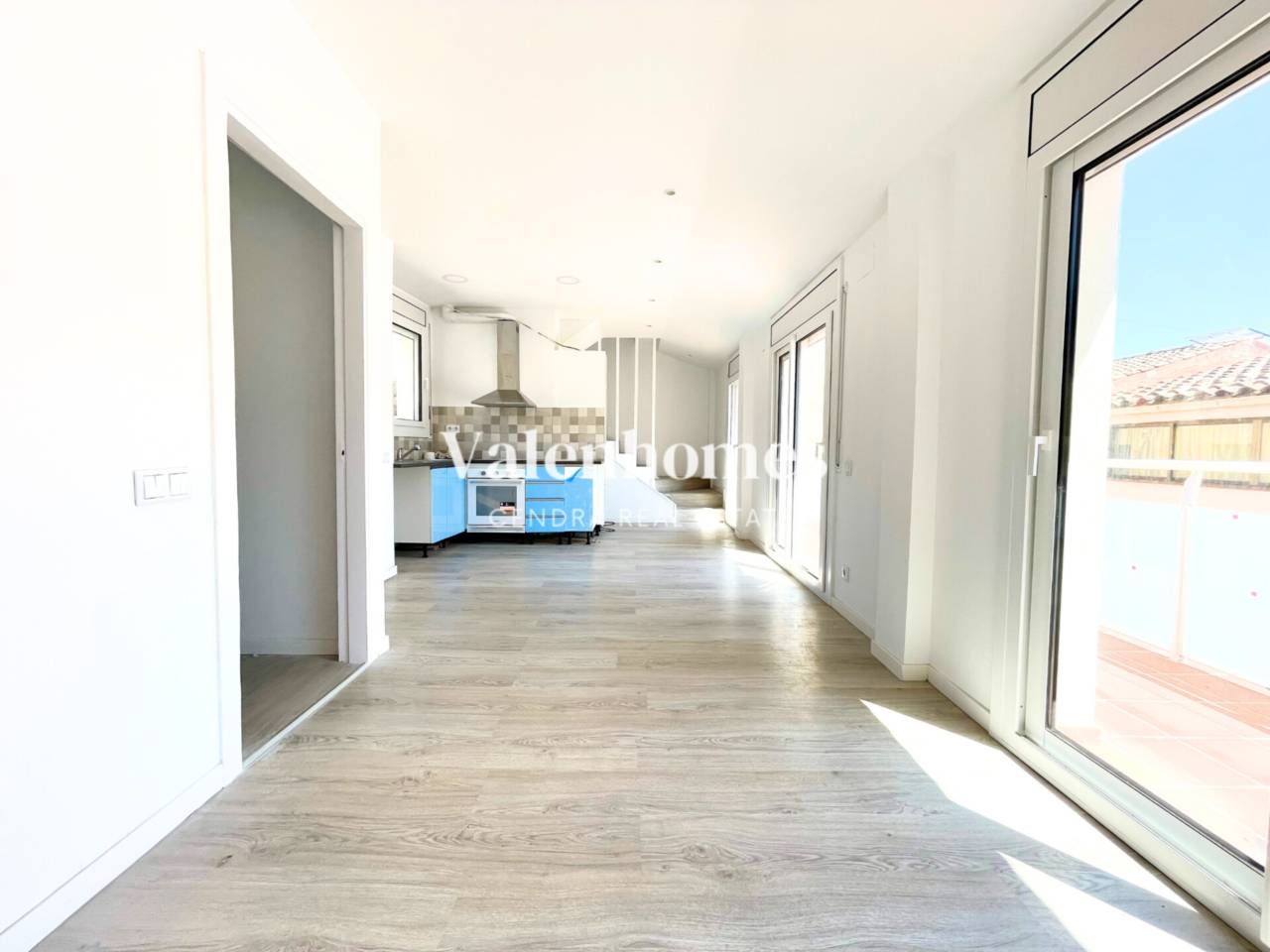 Exterior view of Duplex for sale in La Palma de Cervelló  with Air Conditioner, Parquet flooring and Terrace