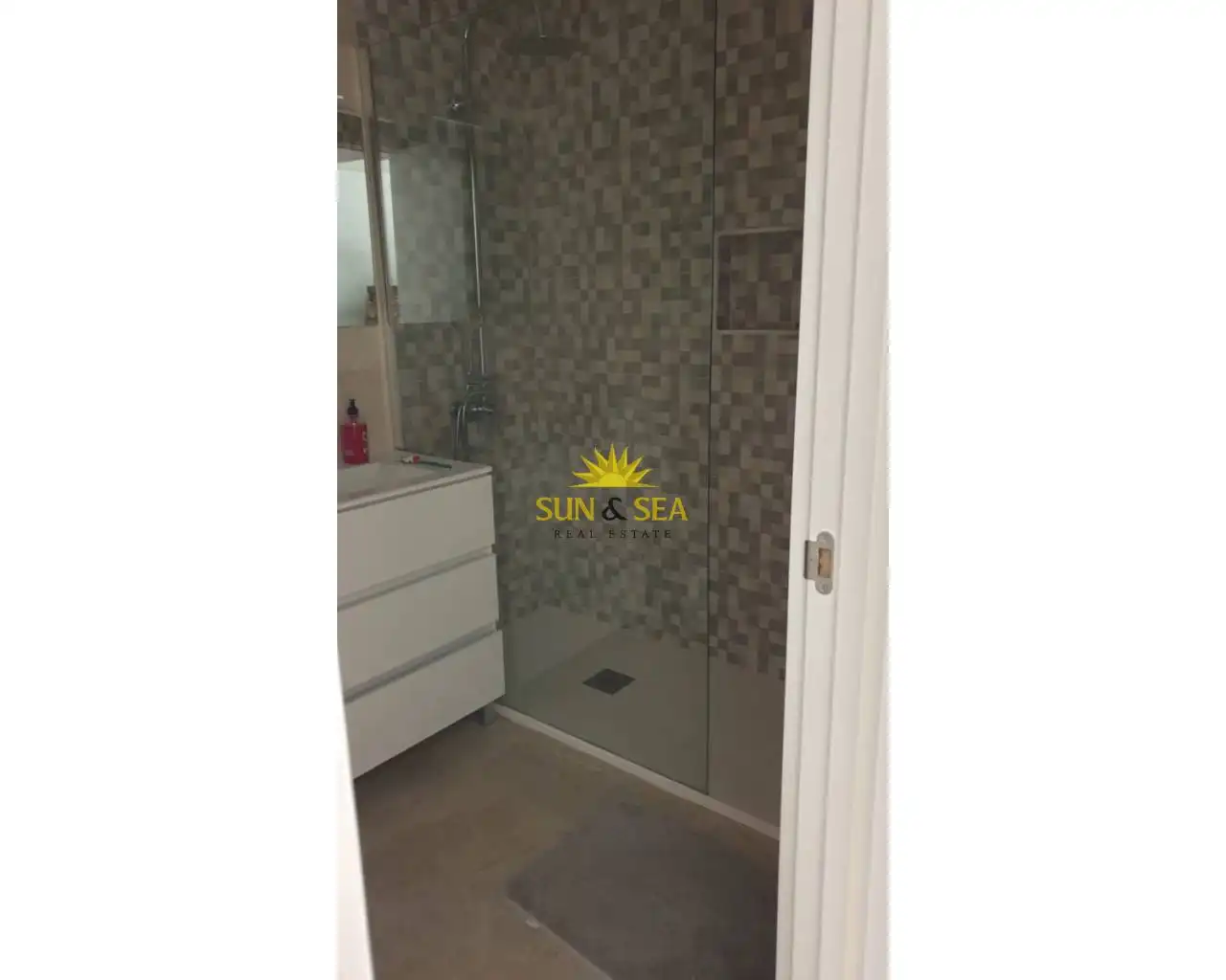 Baño de Piso de alquiler en Murcia con Calefacción, Parquet y Amueblado