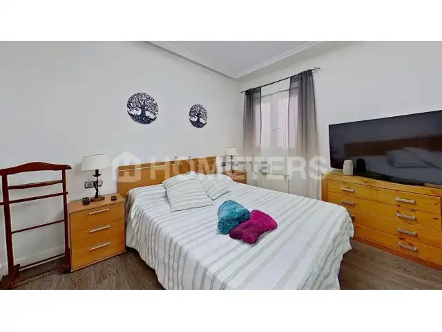 Habitación de Piso en venta en Irun  con Calefacción, Amueblado y Horno