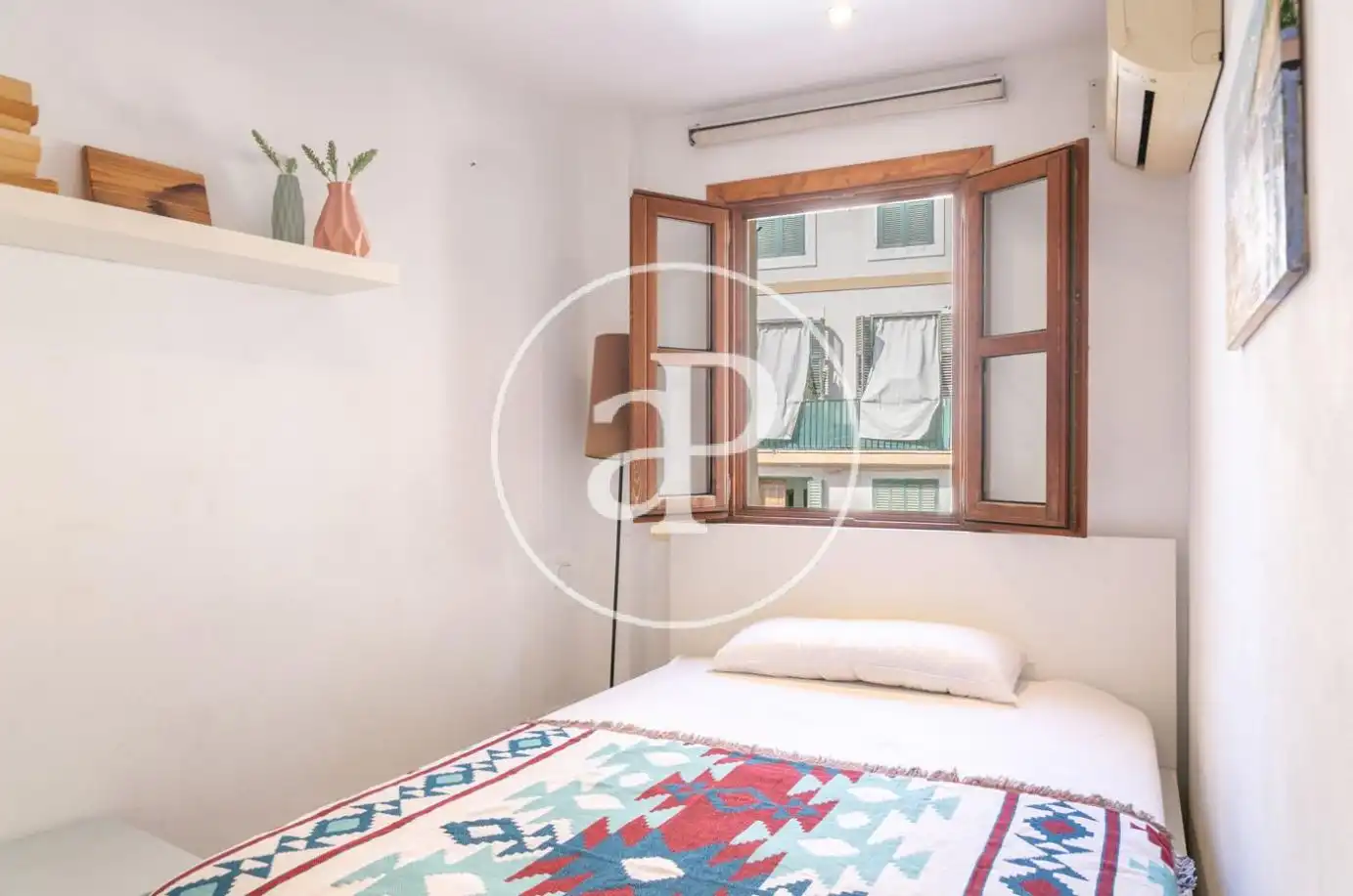 Flat for rent in Carrer de Sant Magí, Es Jonquet