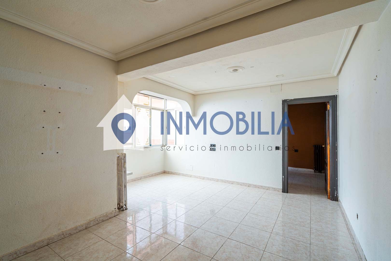 Flat for sale in  Madrid Capital  with Heating