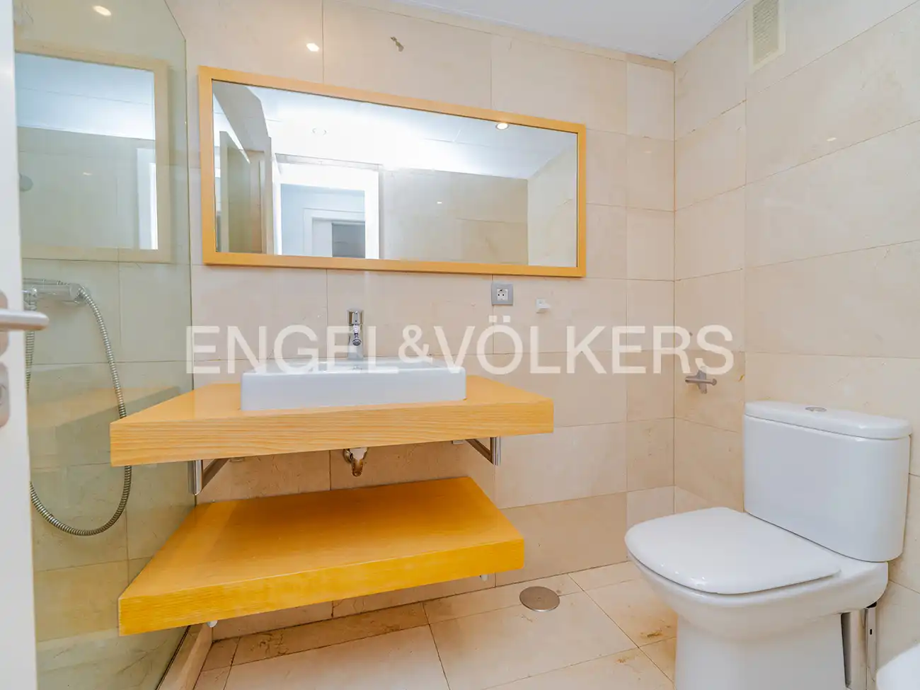 Badezimmer von Wohnung zur Miete in Alicante / Alacant mit Klimaanlage, Heizung und Terrasse