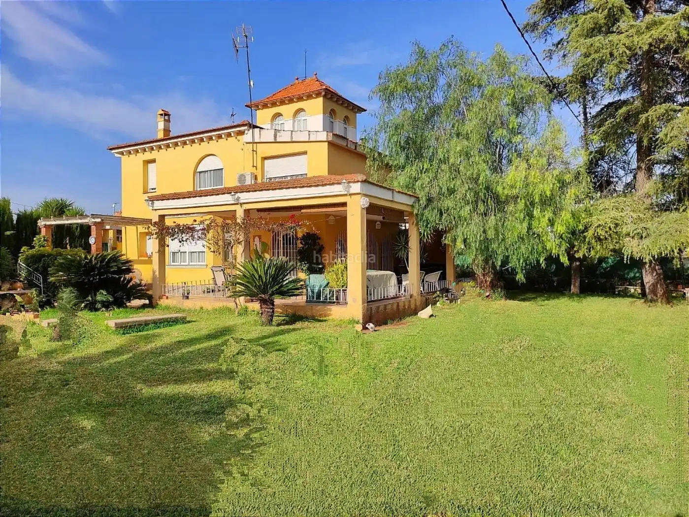 Villa con giardino in vendita a Carrer Santa Anna 32