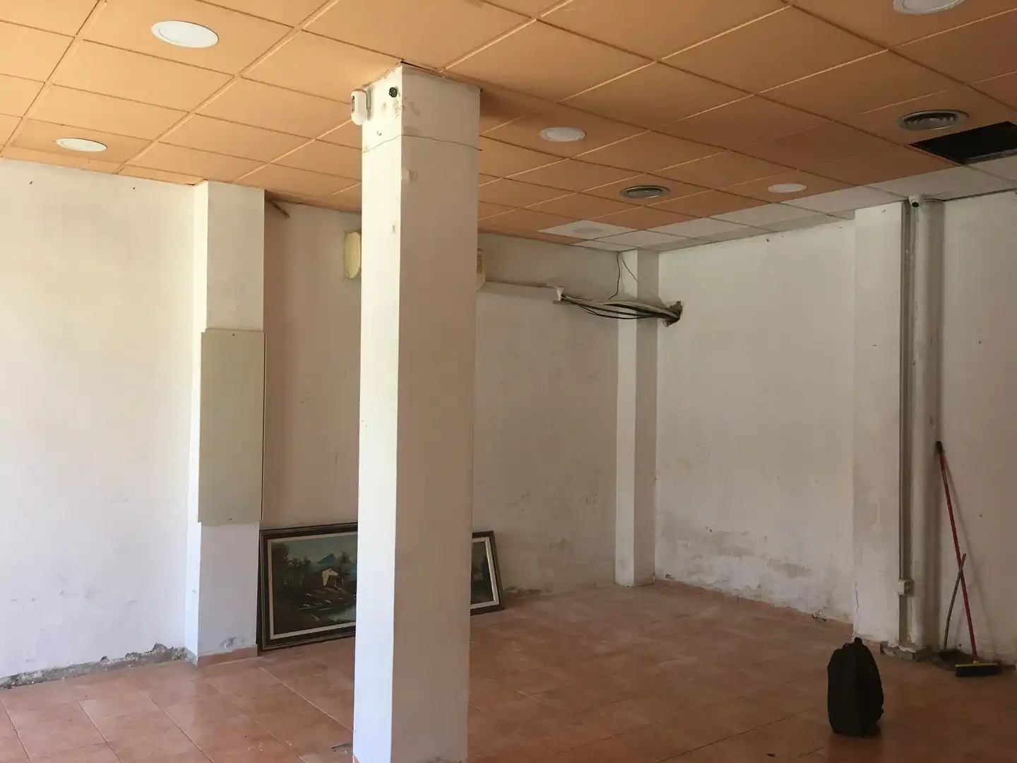 Local de alquiler en Girona con Aire acondicionado