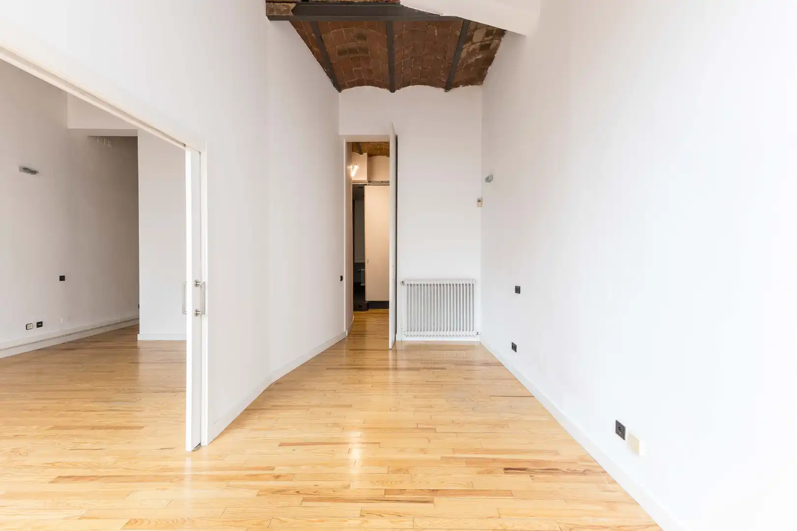 Büro zum Verkauf in Barcelona mit Klimaanlage und Terrasse