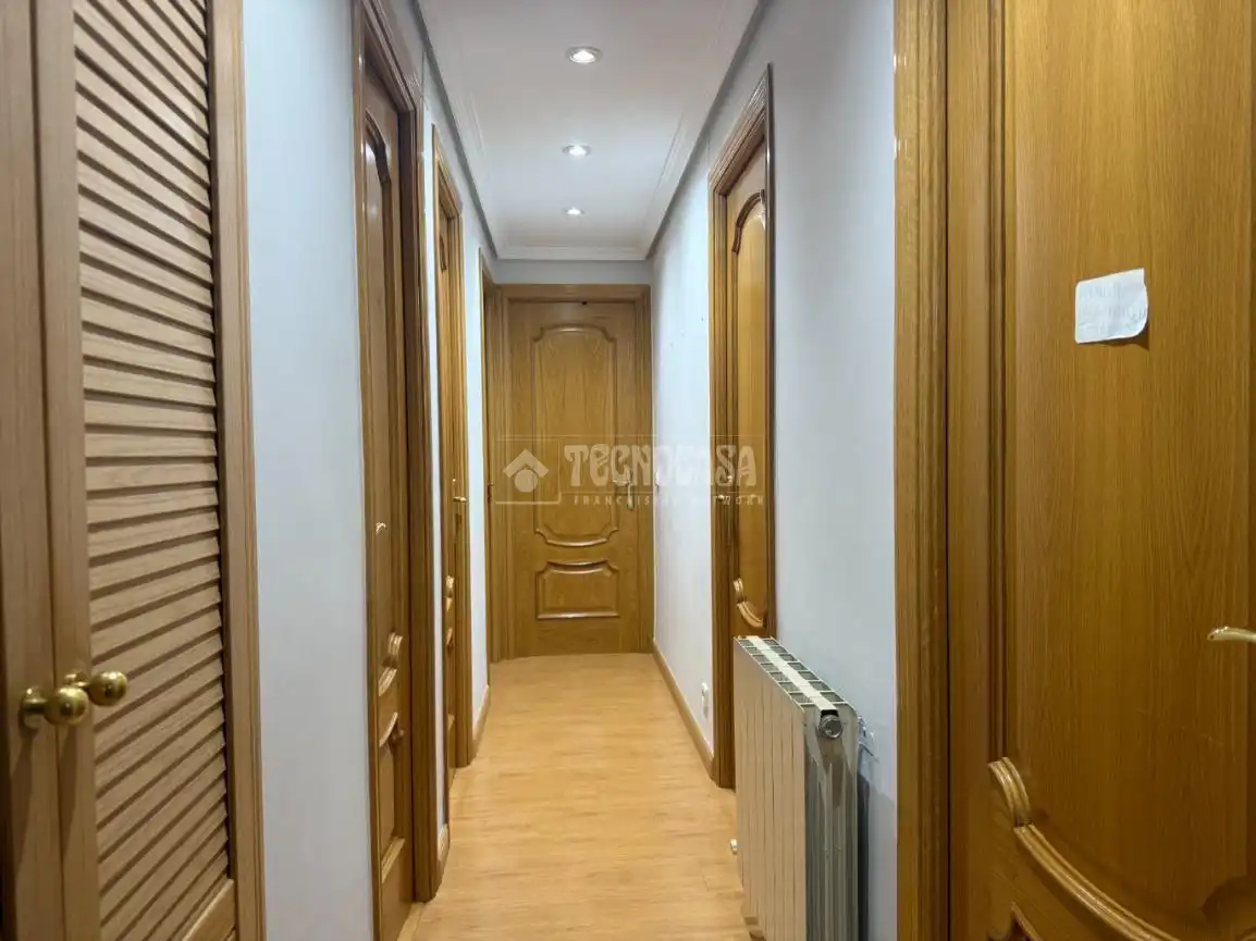 Wohnung zum Verkauf in Madrid mit Klimaanlage und Heizung