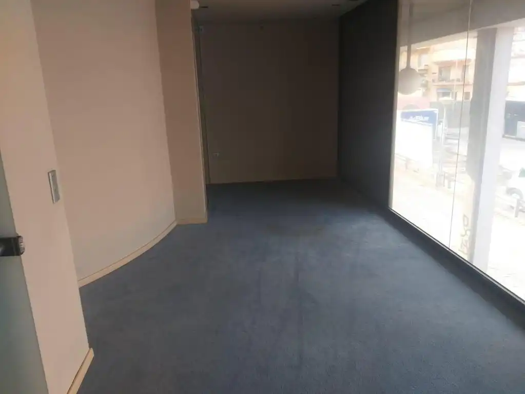 Local comercial en venta en Carrer de Joan Reglà 9, imagen 11