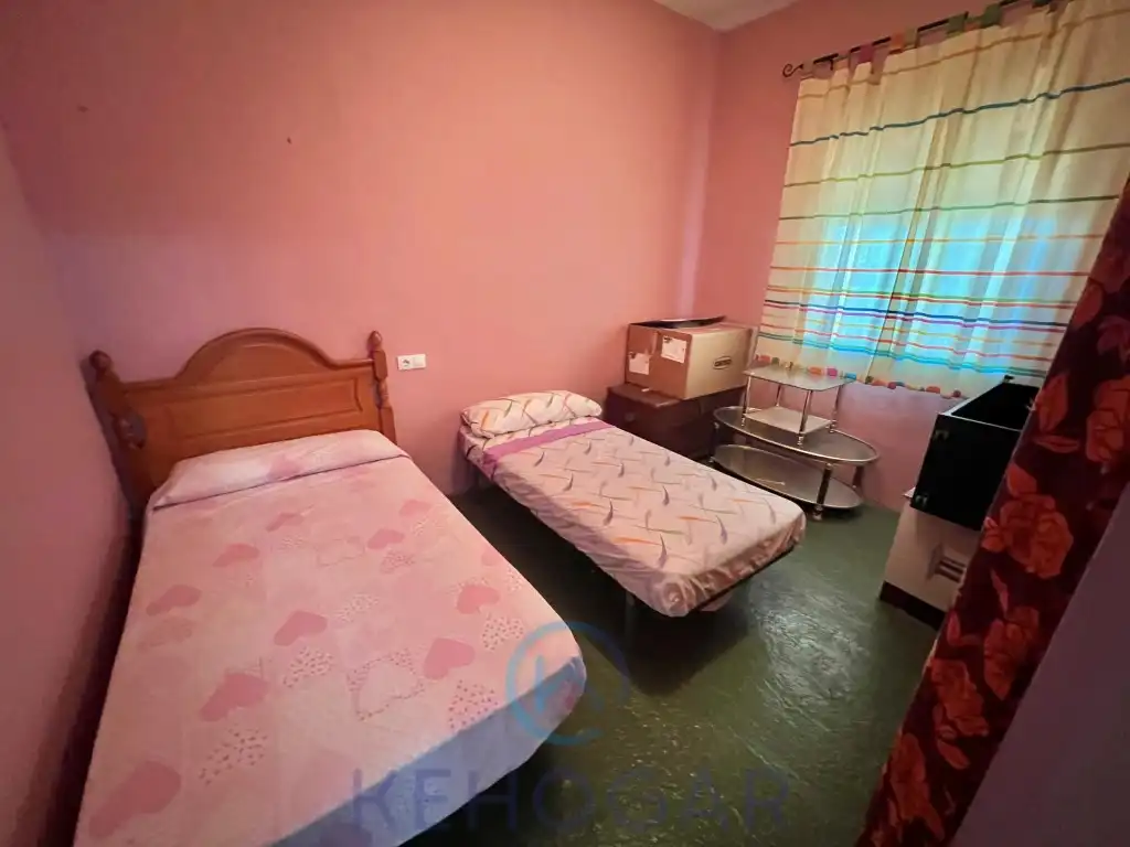 Schlafzimmer von Residential zum Verkauf in Los Palacios y Villafranca