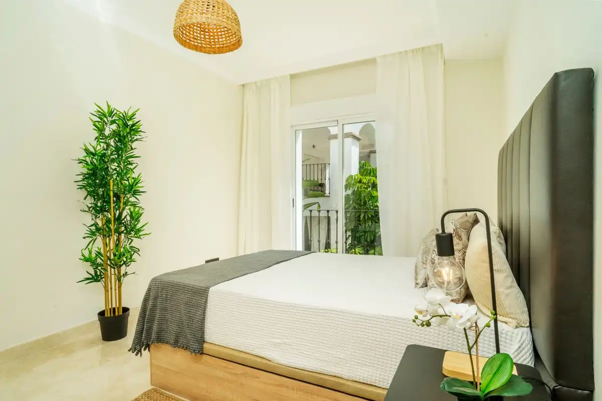 Habitación de Piso en venta en Marbella con Aire acondicionado, Calefacción y Jardín privado