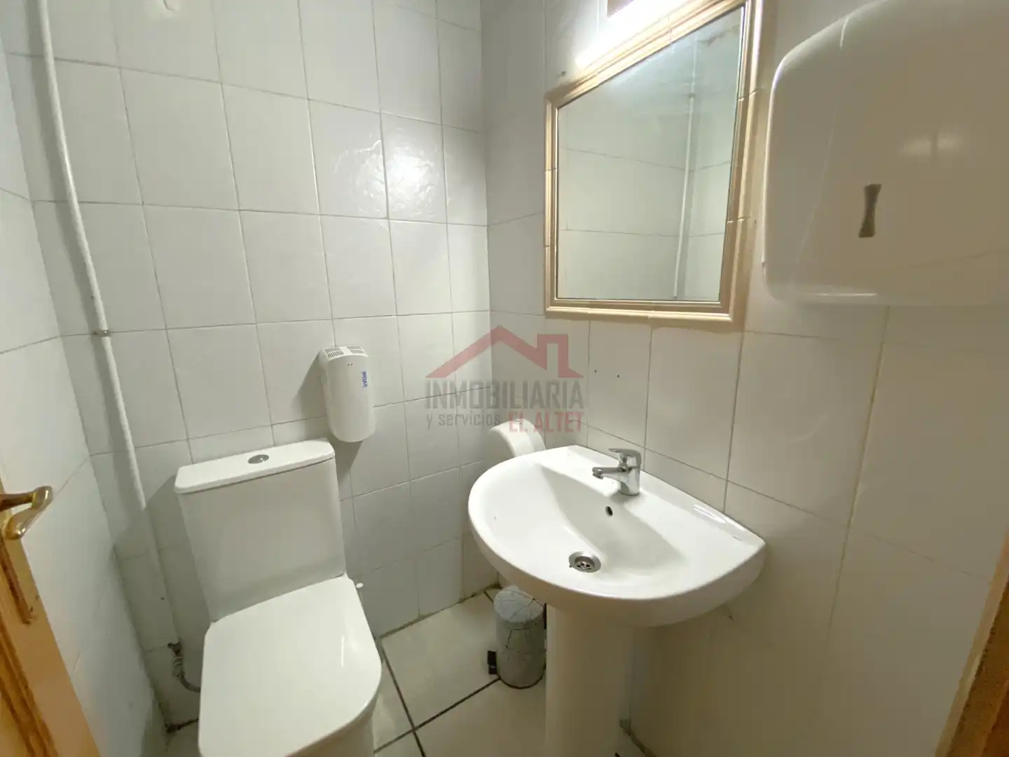 Baño de Local en venta en Elche / Elx con Amueblado