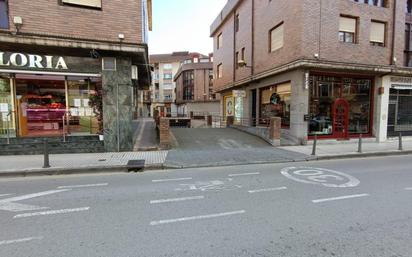 Vista exterior de Garatge en venda en Torrelavega 