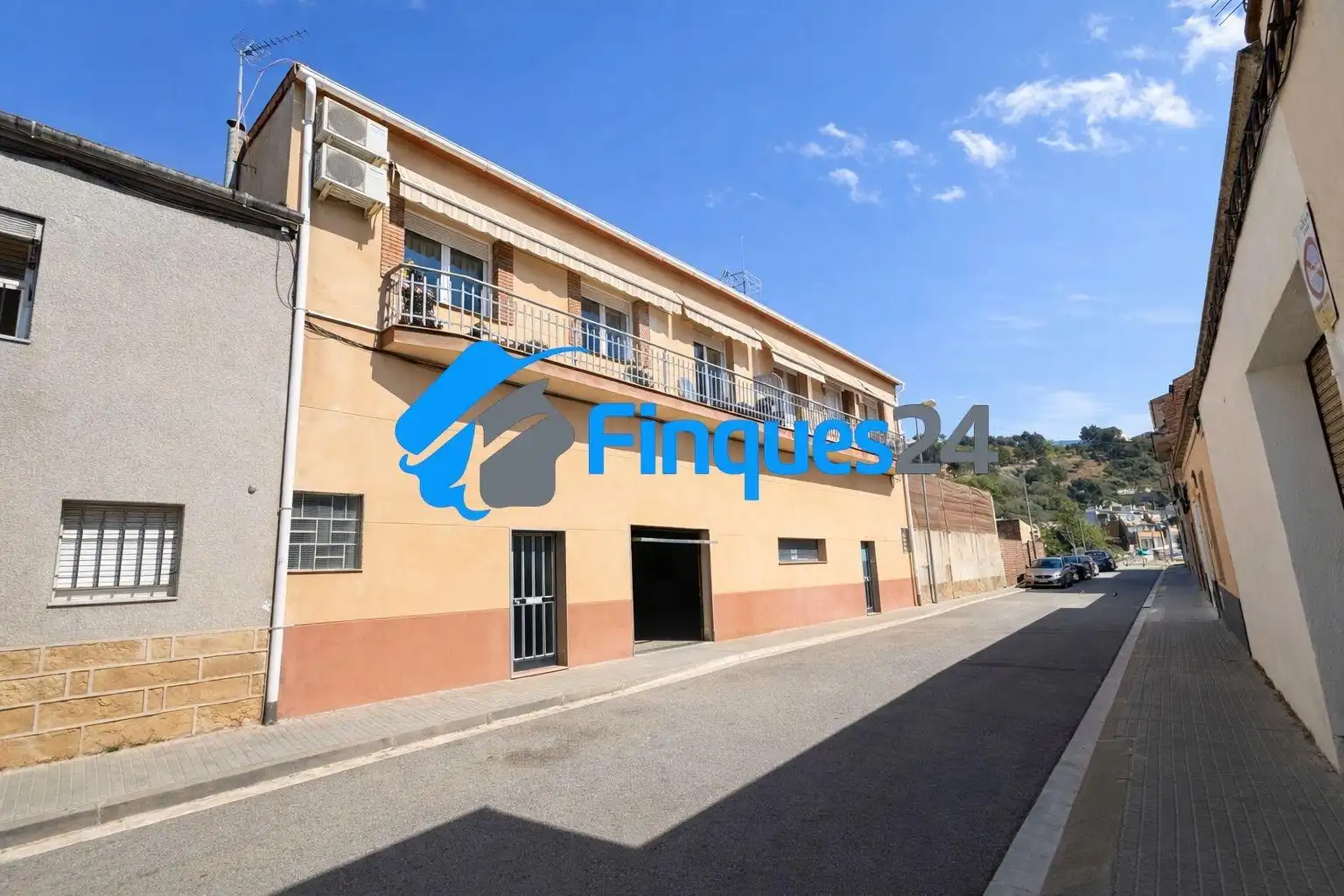 Exterior view of Single-family semi-detached for sale in Sant Vicenç de Castellet