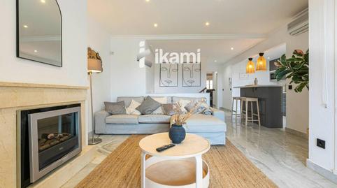 Foto 2 de Dúplex en venda a Los Naranjos, Marbella