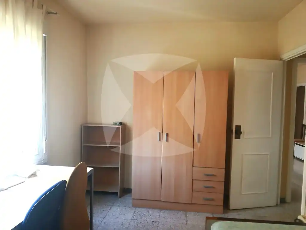 Habitación de Piso de alquiler en Cáceres con Terraza y Amueblado