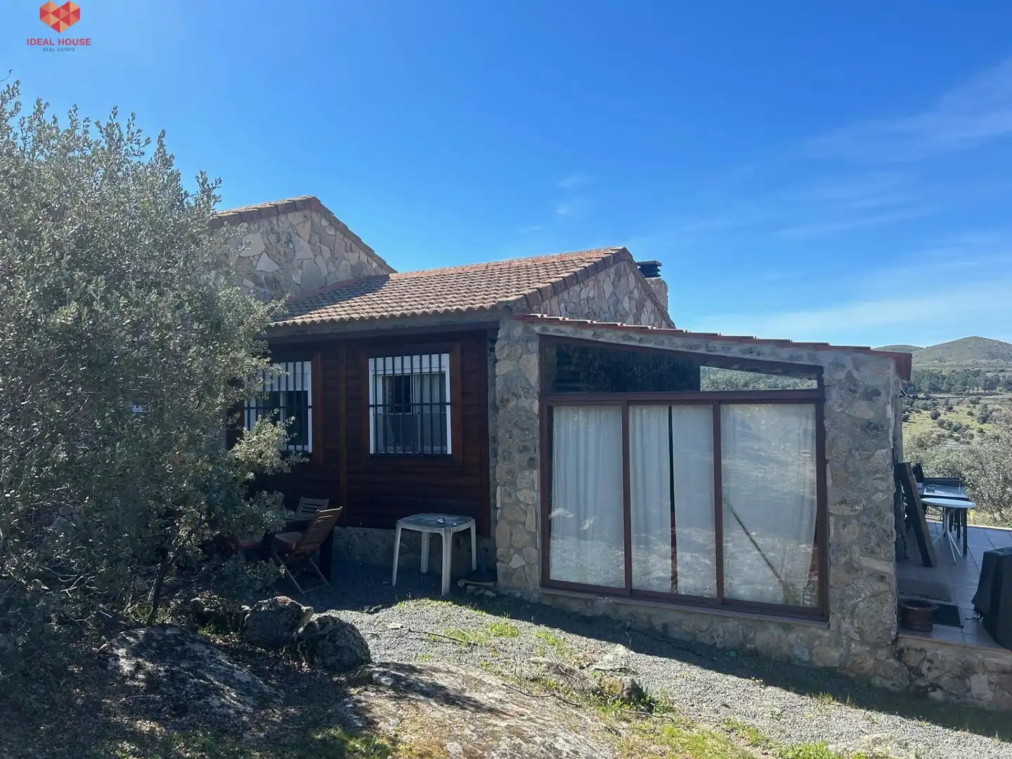 Vista exterior de Finca rústica en venda en Villacastín amb Jardí privat, Terrassa i Moblat