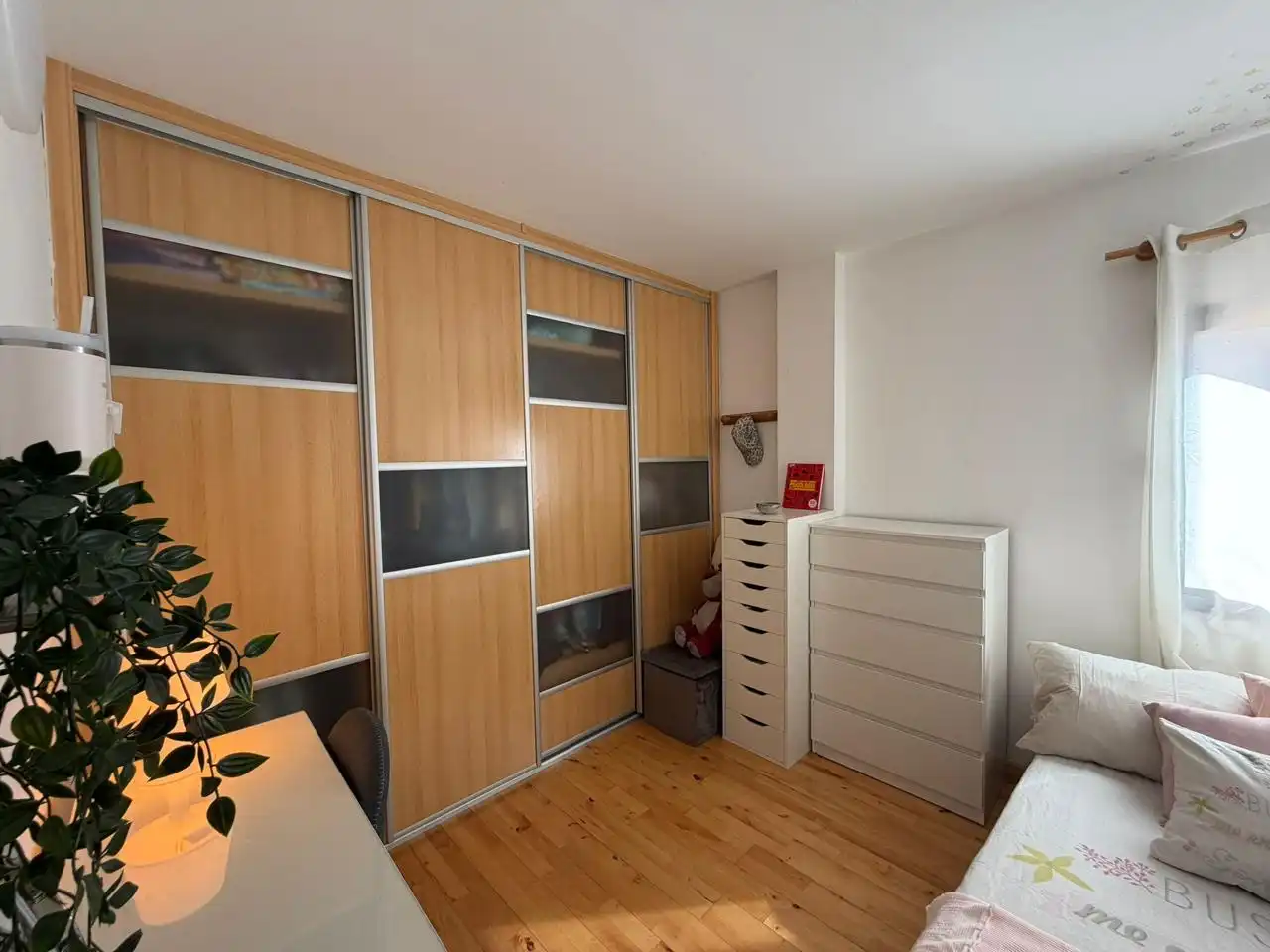 Dormitori de Pis de lloguer en San Bartolomé de Tirajana amb Aire condicionat, Parquet i Moblat