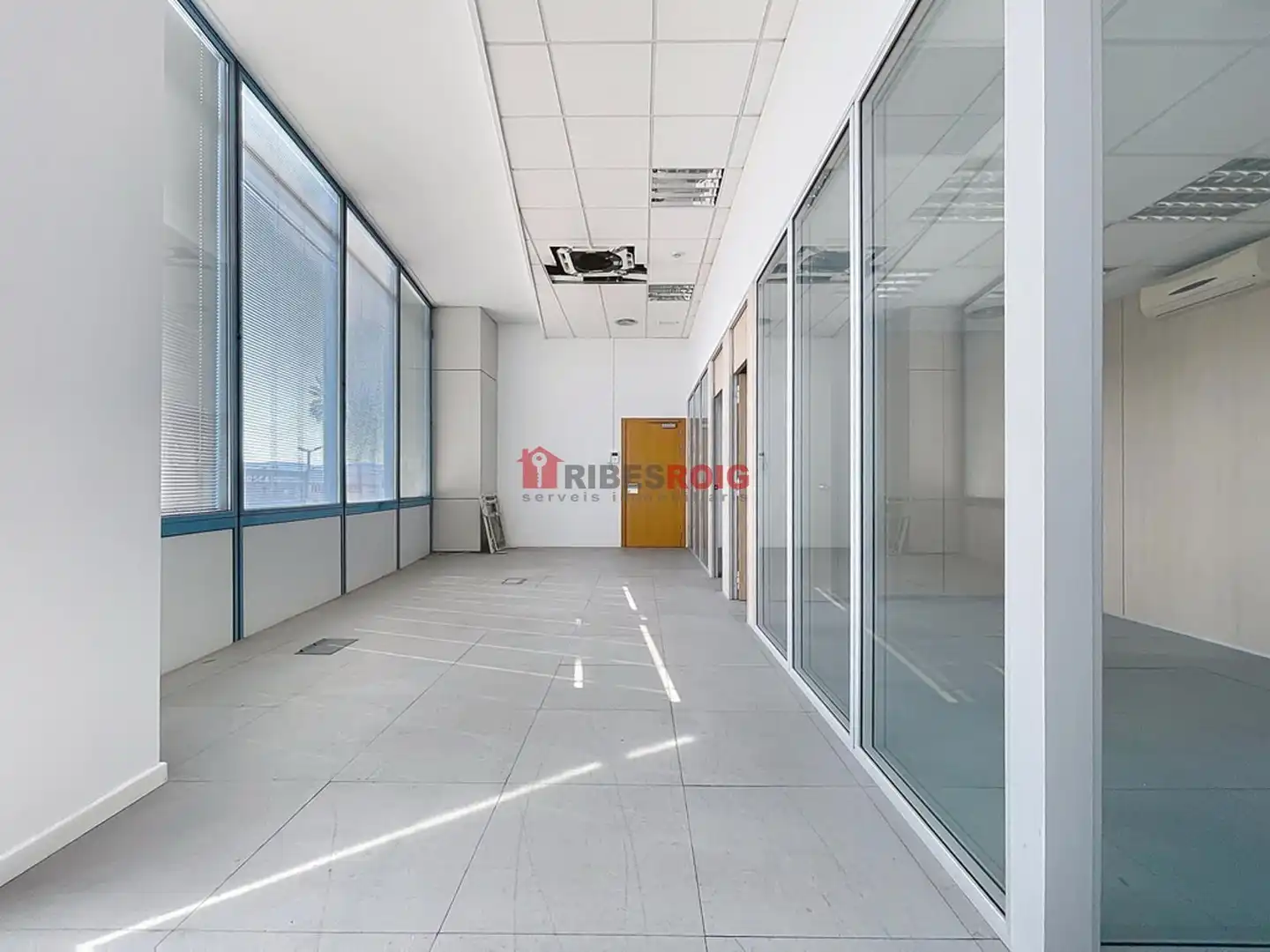 Office space with lift to rent in Europa, imagen 4