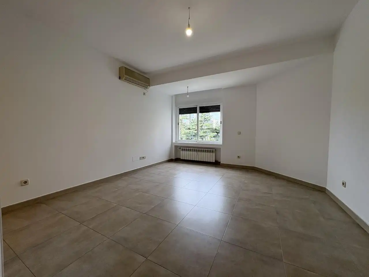 Sala d'estar de Pis de lloguer en Madrid amb Aire condicionat, Calefacció i Terrassa