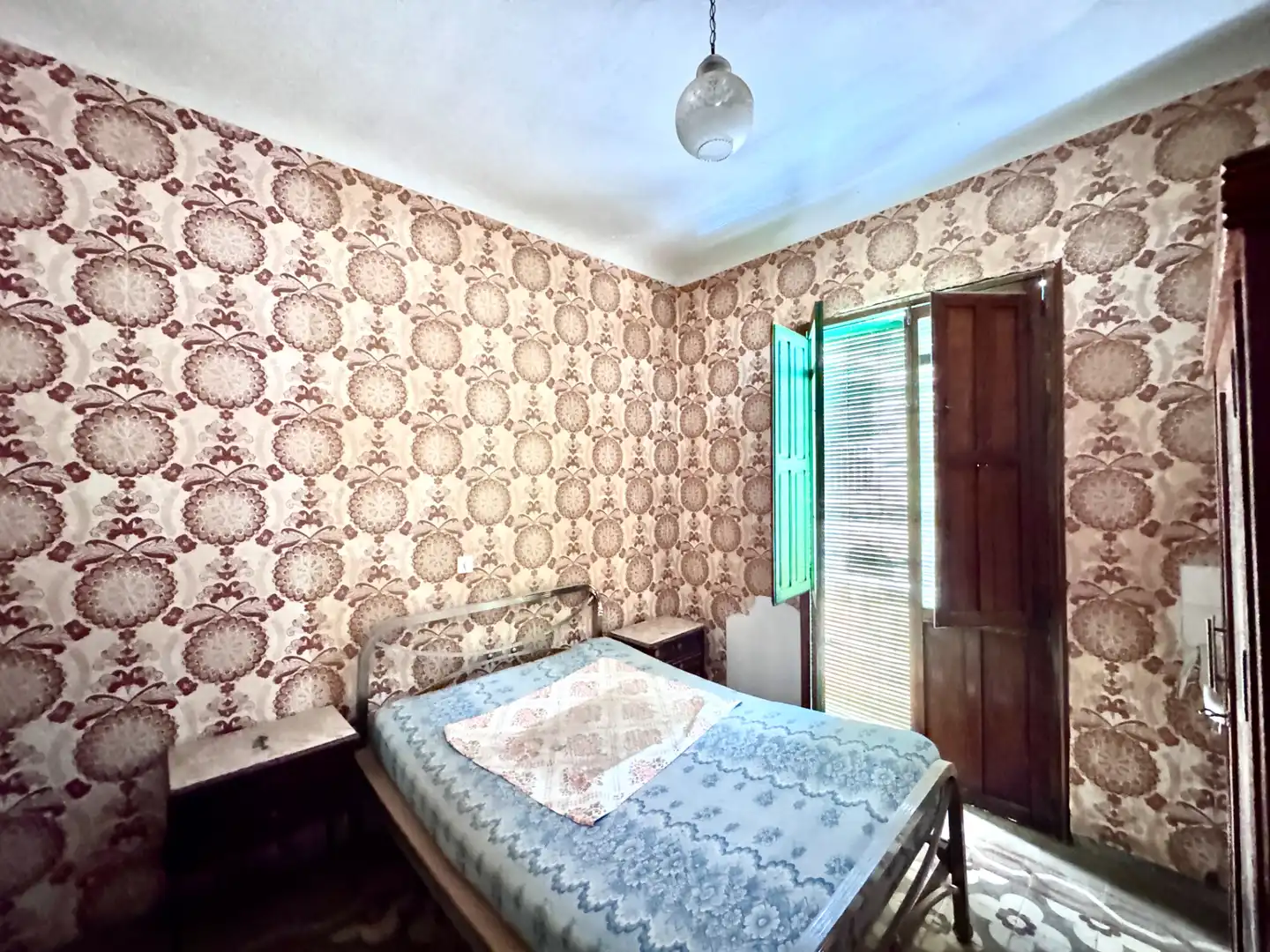 Habitación de Casa o chalet en venta en Lanjarón con Jardín privado y Amueblado