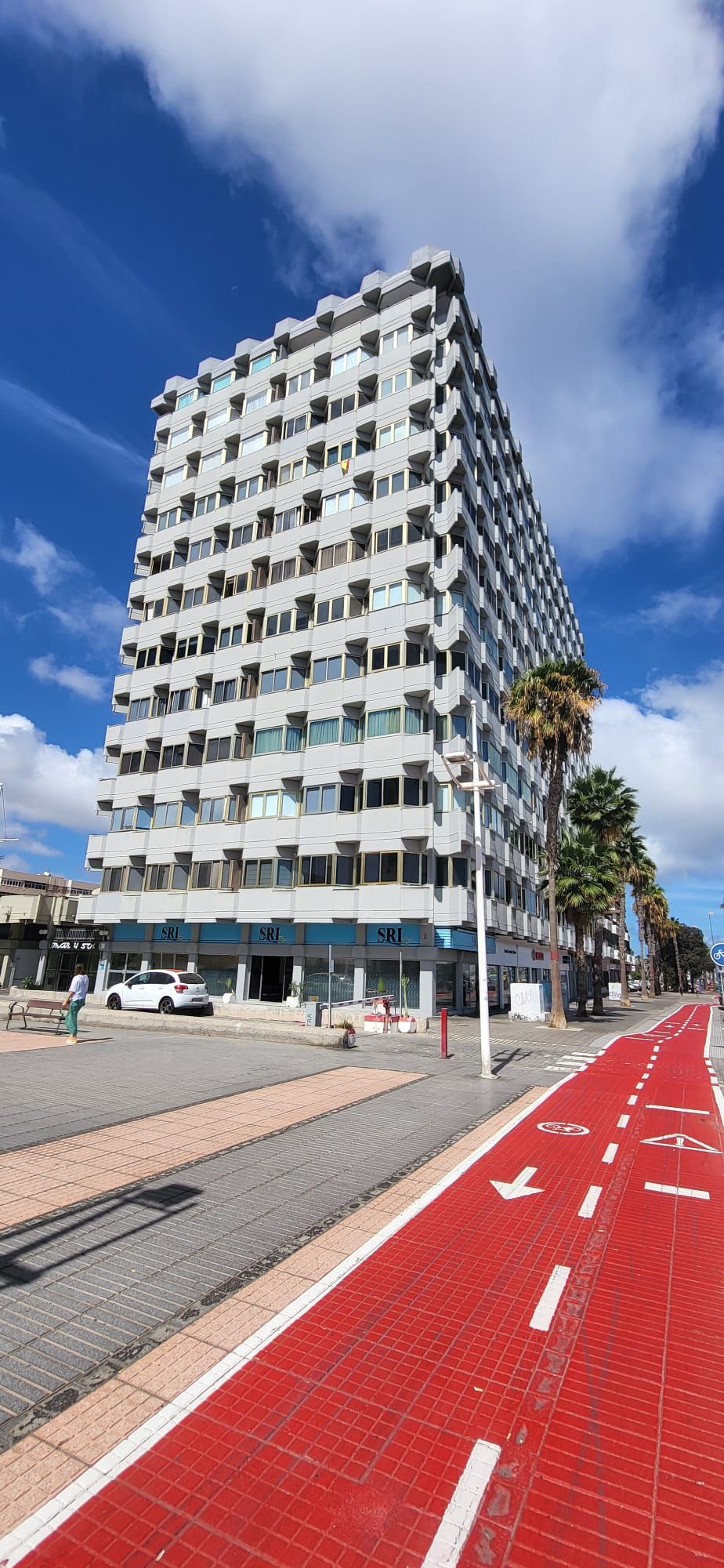 Vista exterior de Pis en venda en Las Palmas de Gran Canaria amb Terrassa, Moblat i Balcó