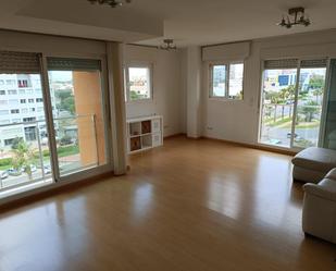 Living room of Flat to rent in  Murcia Capital  with Air Conditioner and Balcony