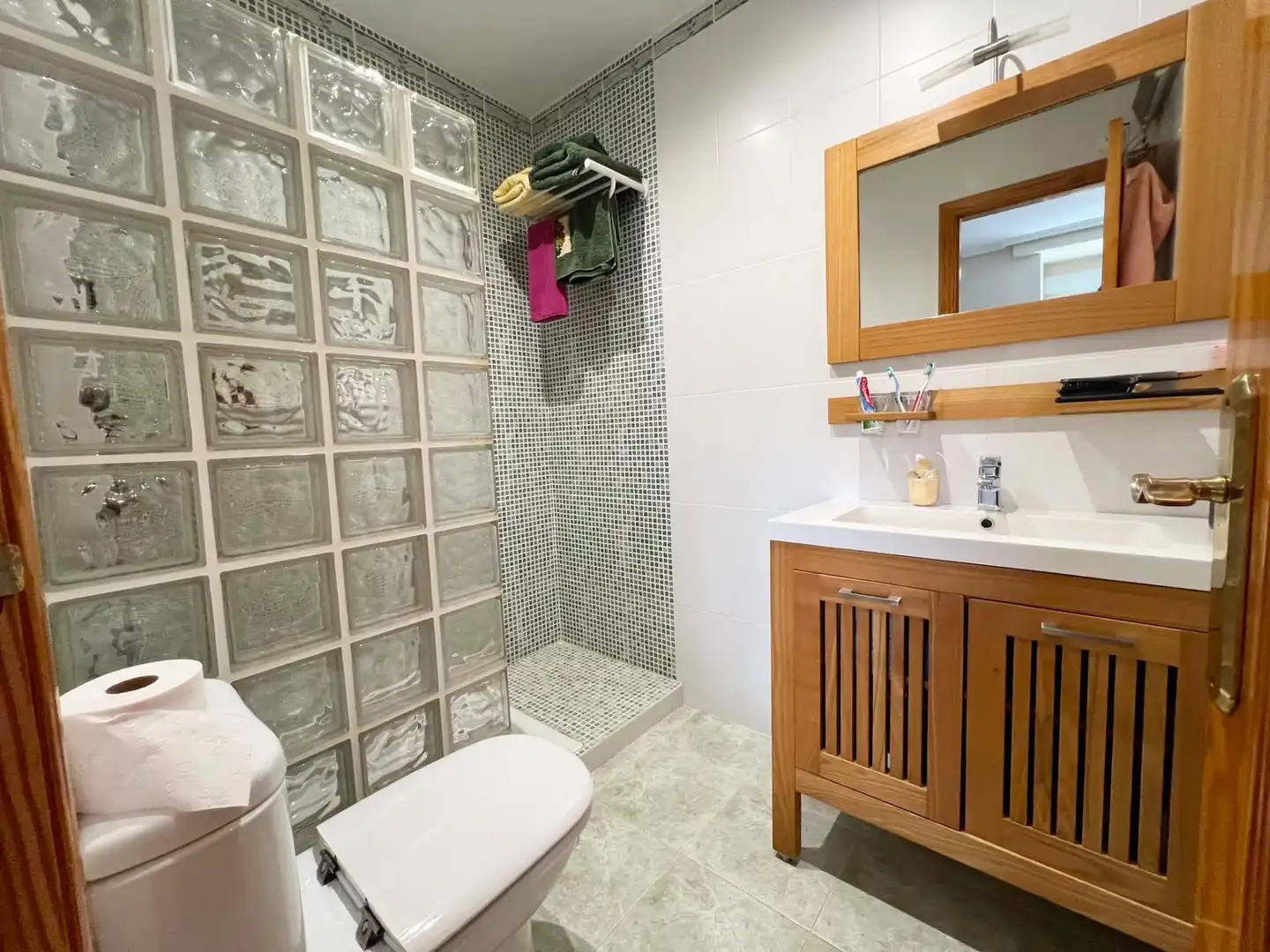 Bathroom of Houses for sale in Elche ciudad