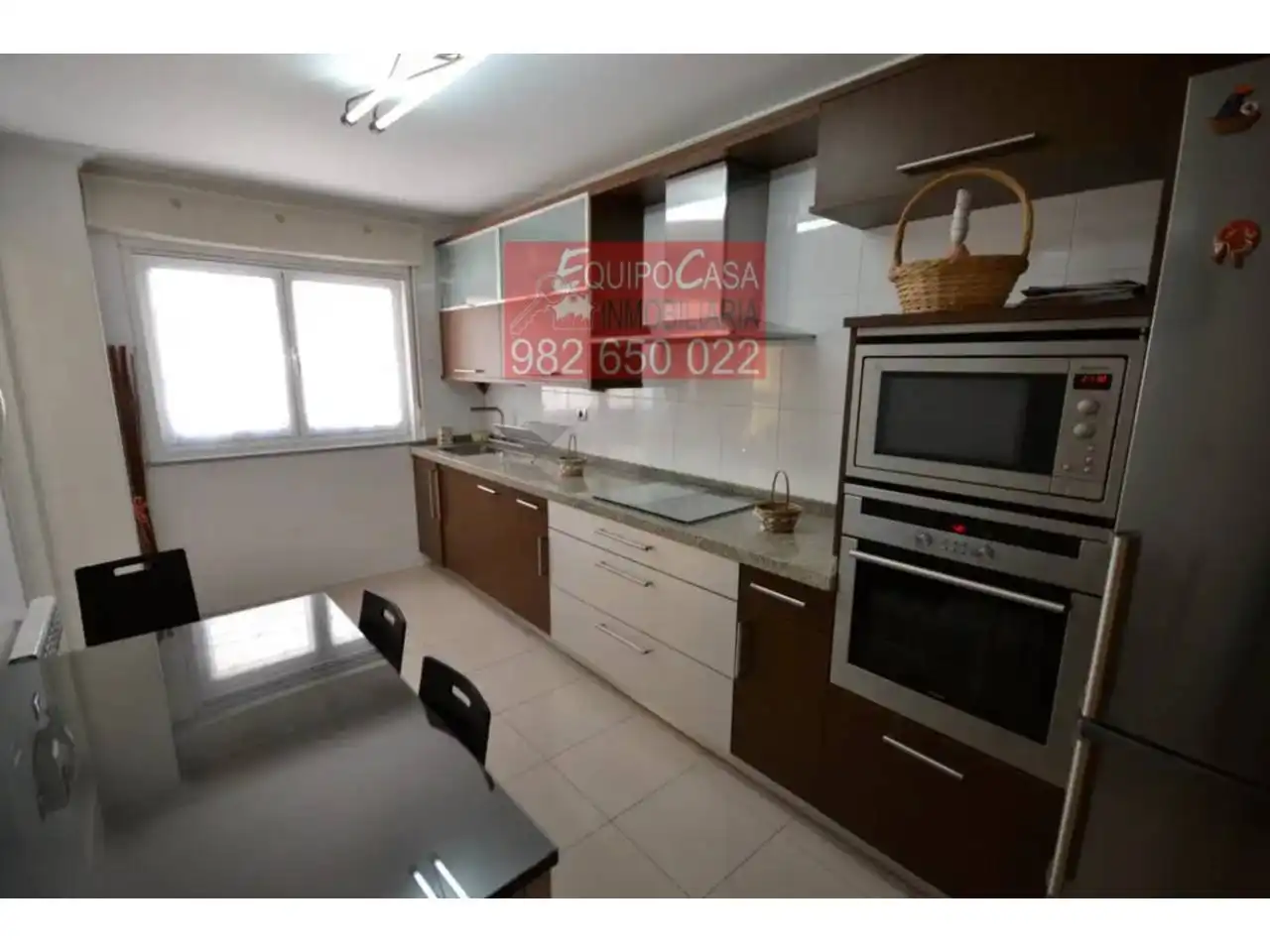 Cocina de Piso en venta en Lugo con Parquet, Terraza y Trastero
