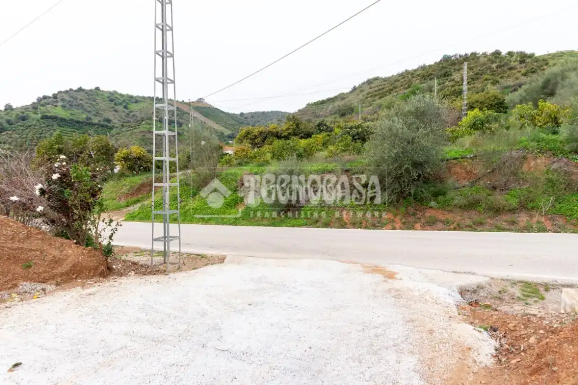 Casa rústica amb jardí en venda a Cútar, imagen 40