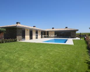 Exterior view of House or chalet for sale in Navata  with Private garden and Swimming Pool