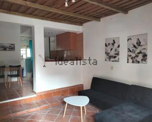 Sala d'estar de Apartament de lloguer en  Granada Capital amb Moblat i Rentadora