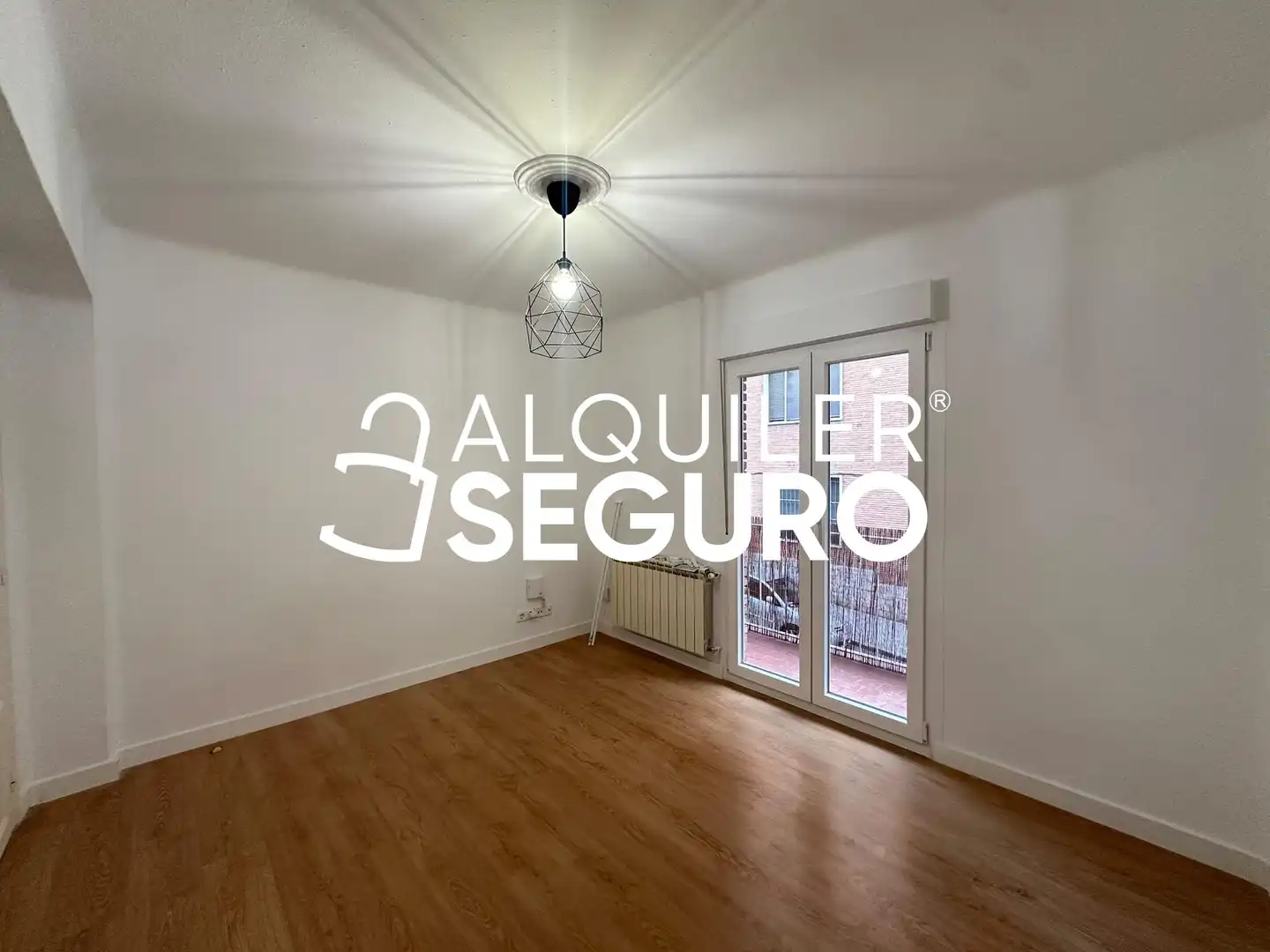 Schlafzimmer von Wohnung zur Miete in Madrid mit Heizung und Terrasse