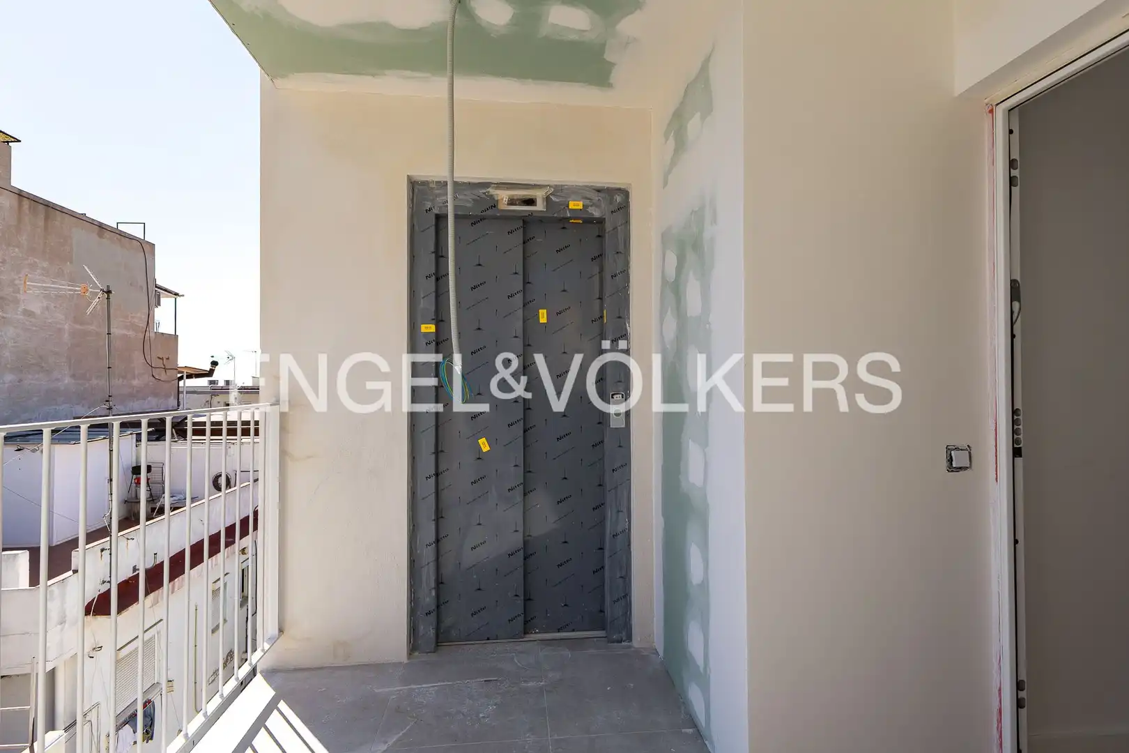 Balcony of Flat for sale in Castelldefels  with Air Conditioner, Heating and Parquet flooring