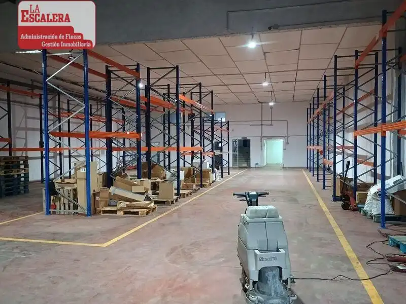 Nau industrial en venda a Ibi