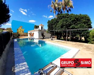 Piscina de Casa o xalet en venda en Picassent amb Terrassa i Piscina