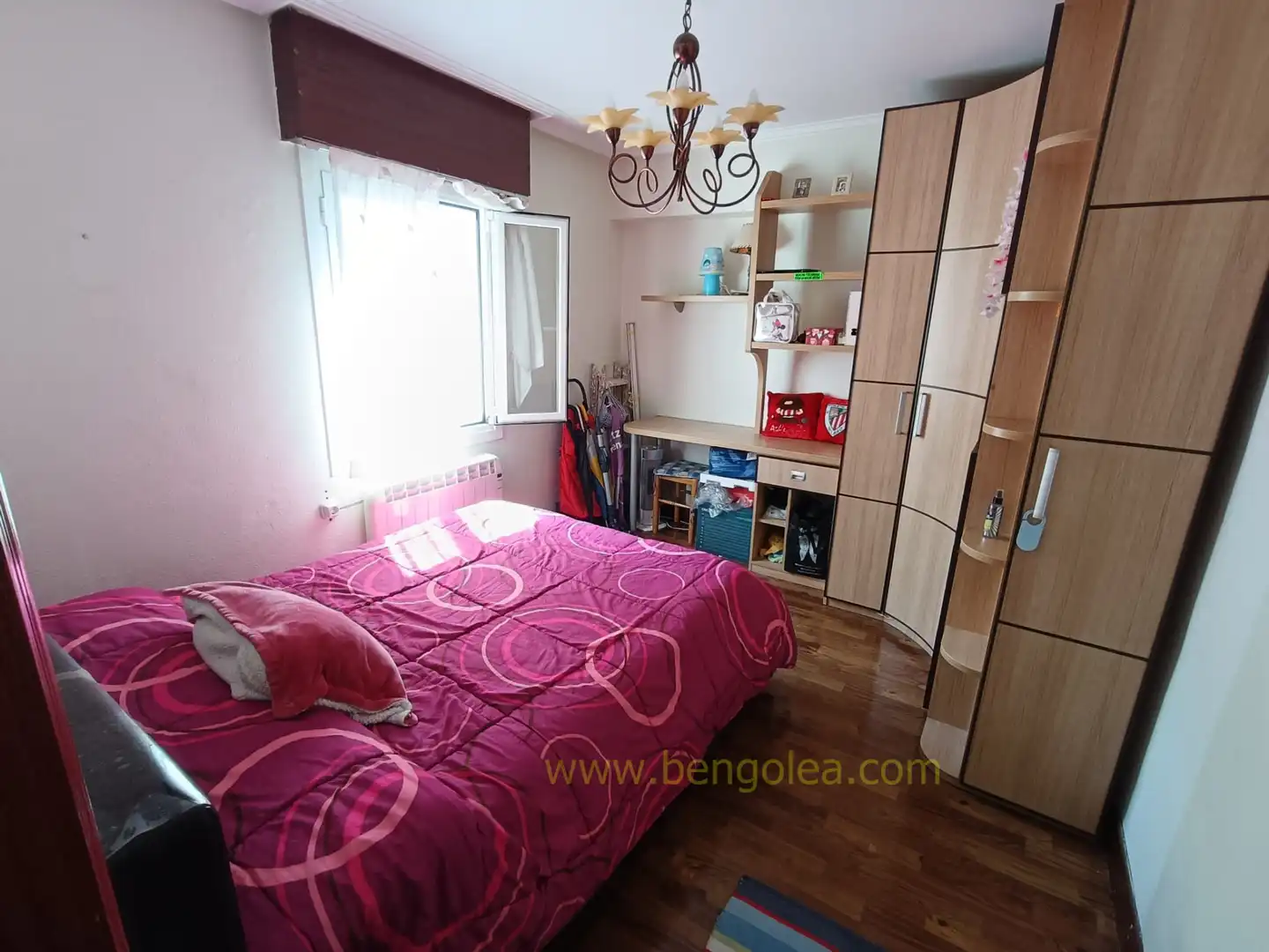 Schlafzimmer von Wohnung zum Verkauf in Santurtzi  mit Abstellraum und Balkon