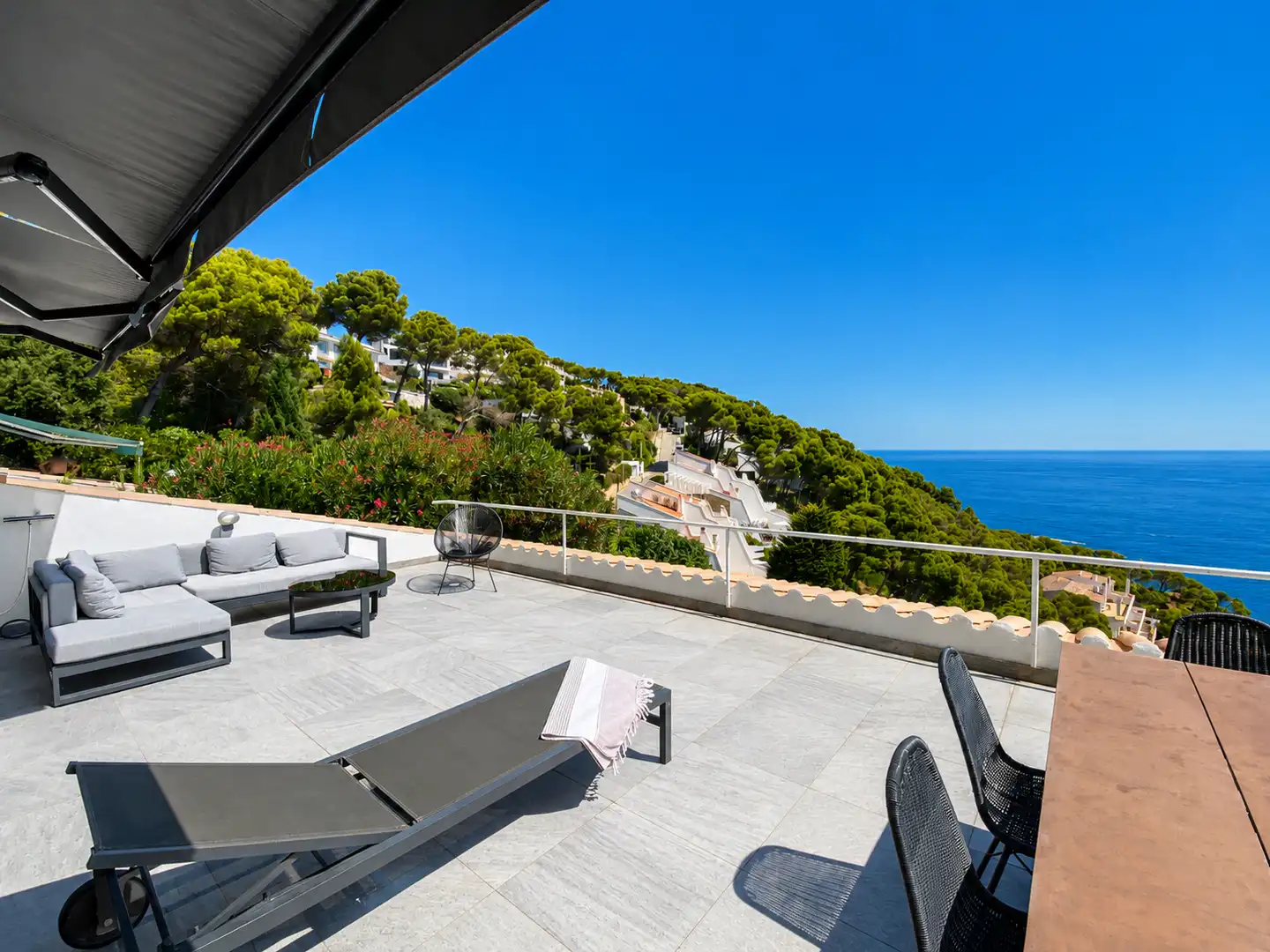 Terrasse von Wohnungen zum Verkauf in Begur mit Klimaanlage, Heizung und Terrasse