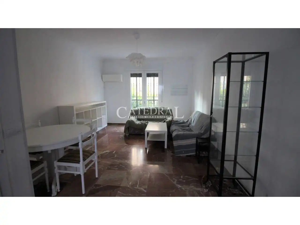 Schlafzimmer von Wohnung zum Verkauf in Sevilla mit Klimaanlage und Heizung