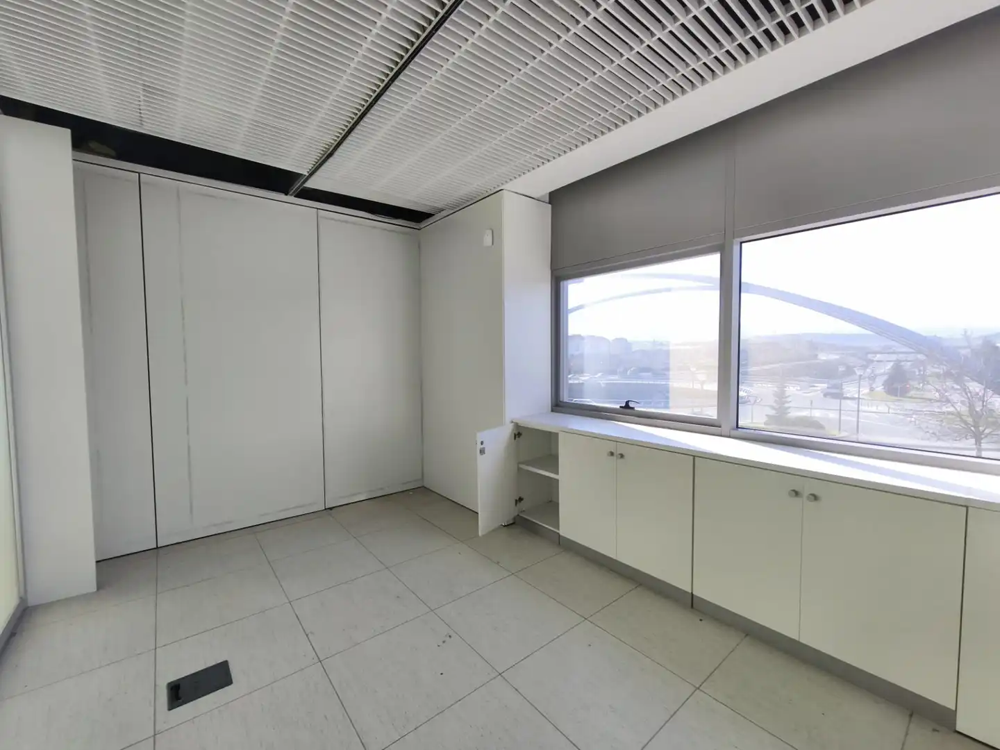 Local comercial en venta en Calle Etxesakan 28, imagen 3