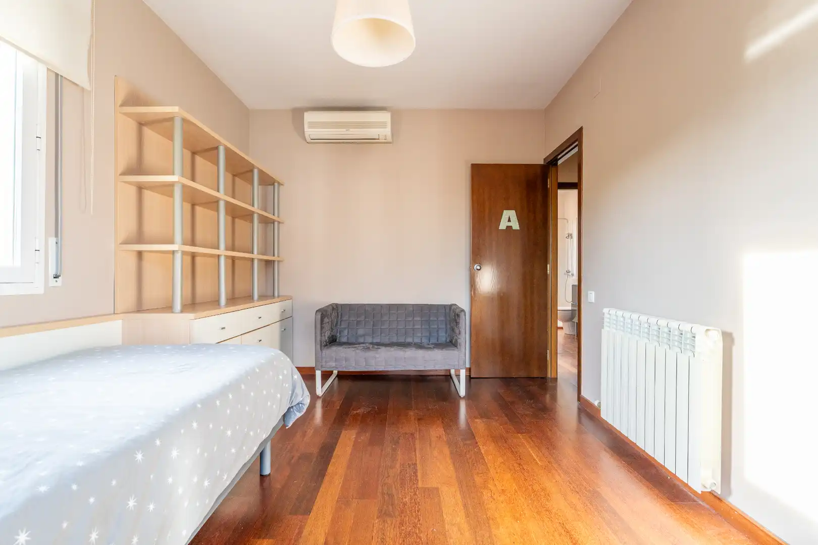 Schlafzimmer von Haus oder Chalet zum Verkauf in Reus mit Privatgarten, Parkett und Schwimmbad