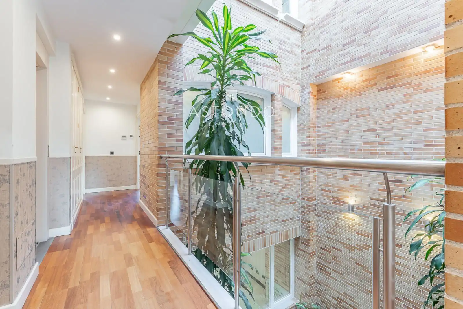 Casa adosada en venta en Madrid con Aire acondicionado, Calefacción y Terraza
